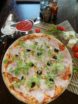 Pizza Prosciutto Cotto image