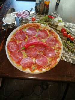 Pizza Diavola image