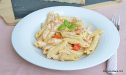 Penne cu bacon afumat si sunca image