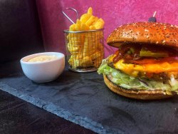 Meniu California Hottie Burger image
