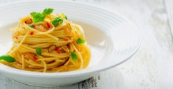 Spaghete aglio oglio image