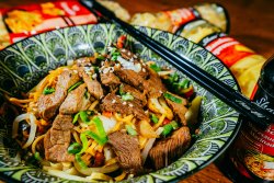 Beef Chow Mein image