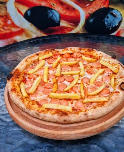 Pizza cu Crenvursti si Cartofi pai 32cm image