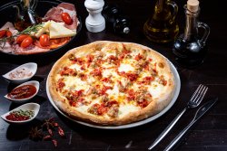Peperoni e salsiccia image