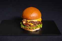 Double Trouble Burger 450g. image