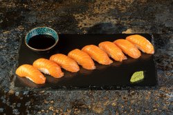 Nigiri Salmon Set 8 image