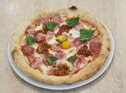 Pizza Tre Carni 700gr image