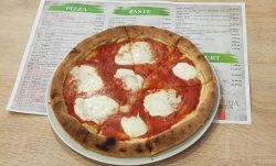 Pizza Margerita image