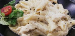 Penne cu piept de pui sos alb si ciuperci 350gr image