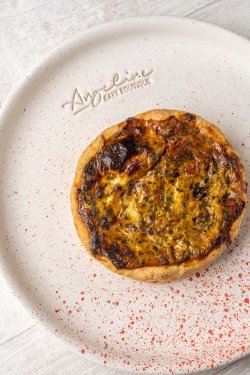Spinach & Dried Tomatoes Quiche   image