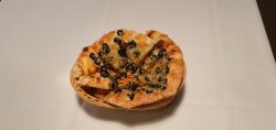 Focaccia cașcaval/parmezan cu măsline image