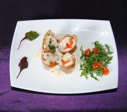Pollo Alexander cu sos gorgonzola cu cartofi copti image