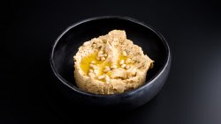 Hummus cu muguri de pin image